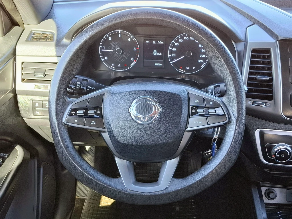Ssangyong Grand Musso Grand Musso 2.2 4x4 Mt Full-Ql712 año 2023