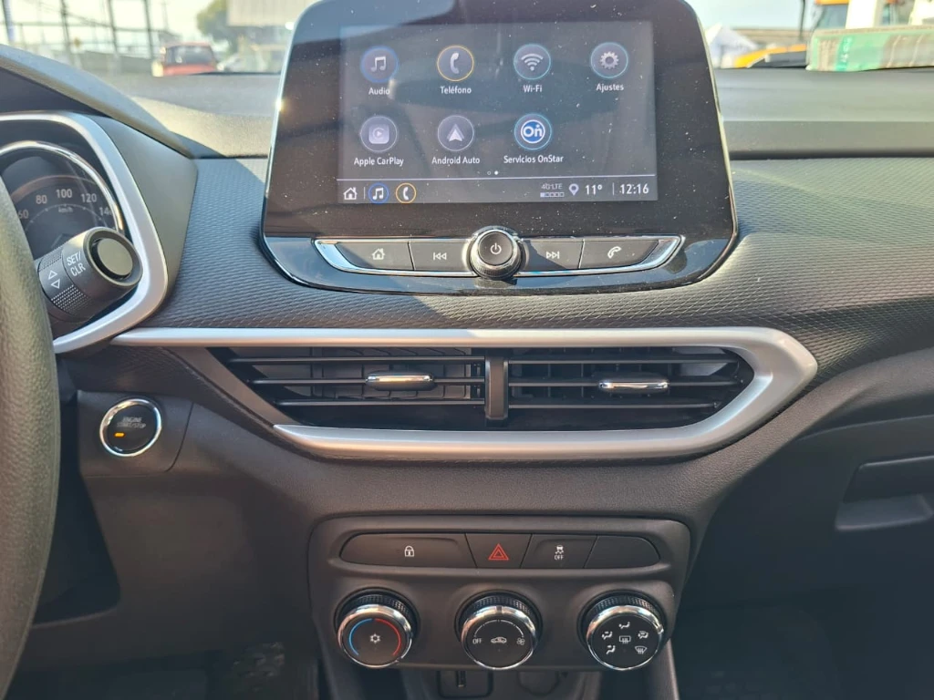 Chevrolet Tracker 1.2t Ltz R 4x2 At año 2025