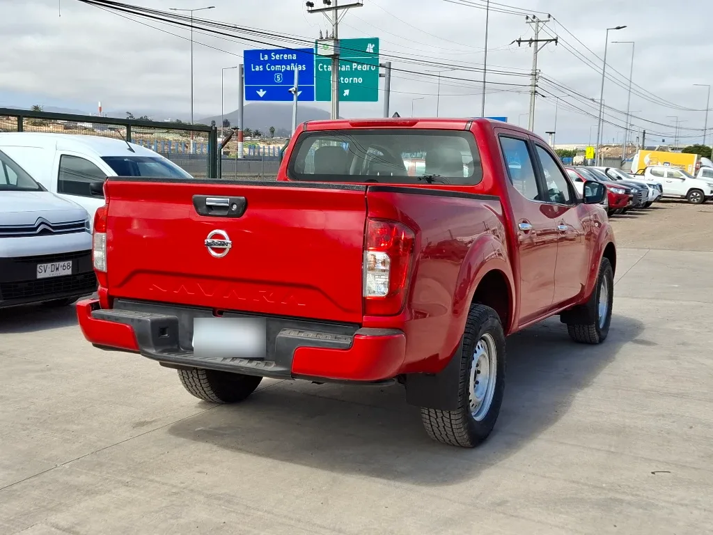 Nissan Navara Navara Dc 4x2 2.3tdi Se año 2023