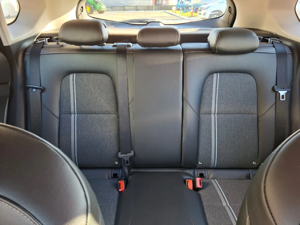 Chevrolet Tracker 1.2t Ltz R 4x2 At 5p año 2025