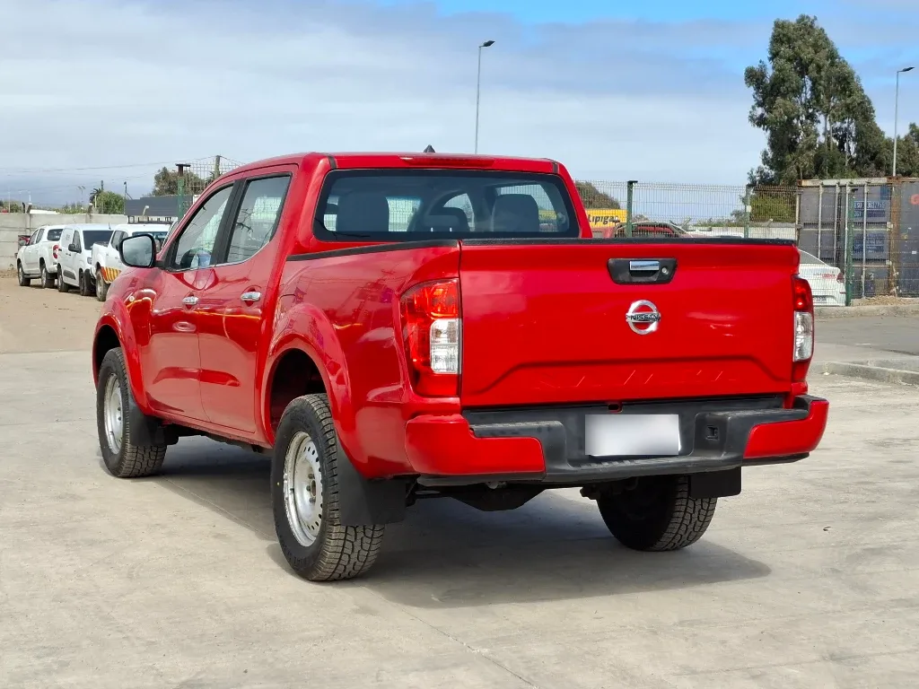 Nissan Navara Navara Dc 4x2 2.3tdi Se año 2023