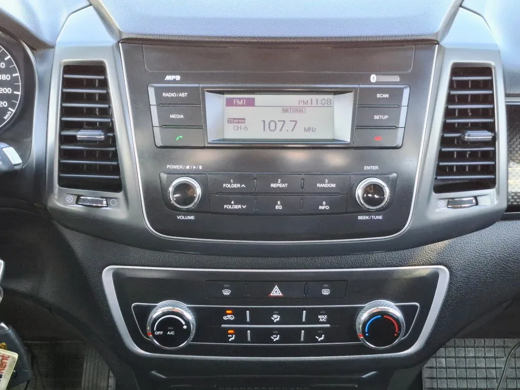 Ssangyong Grand Musso Grand Musso 2.2 4x4 Mt Full-Ql712 año 2023