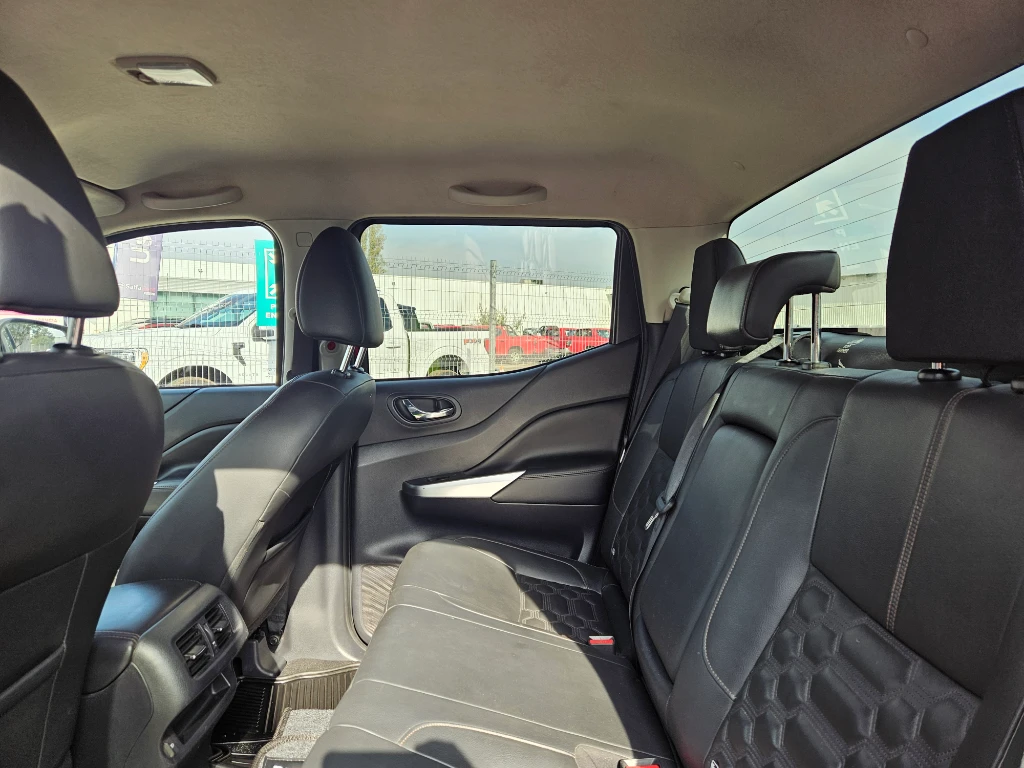 Nissan Navara Dc 4x4 2.3tdi Le Mt año 2023