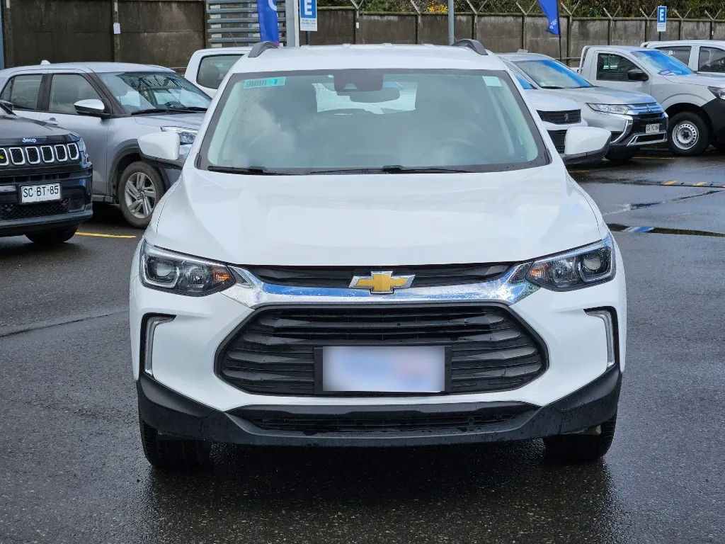 Chevrolet Tracker 1.2t Ltz R 4x2 At 5p año 2025