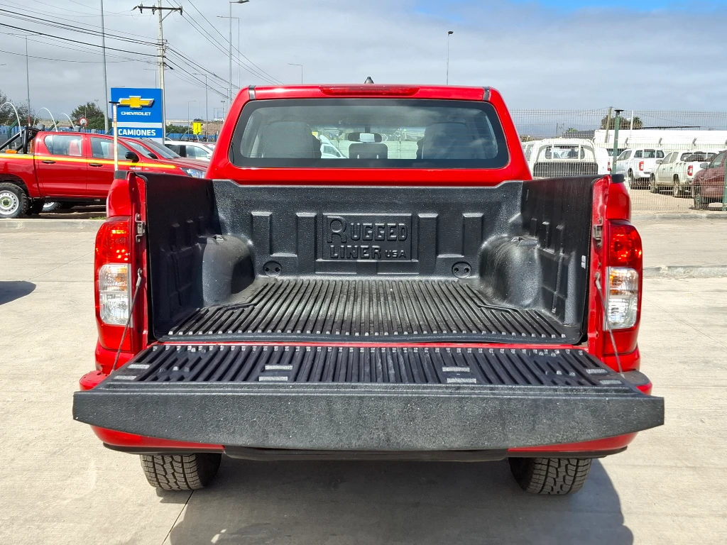 Nissan Navara Navara Dc 4x2 2.3tdi Se año 2023