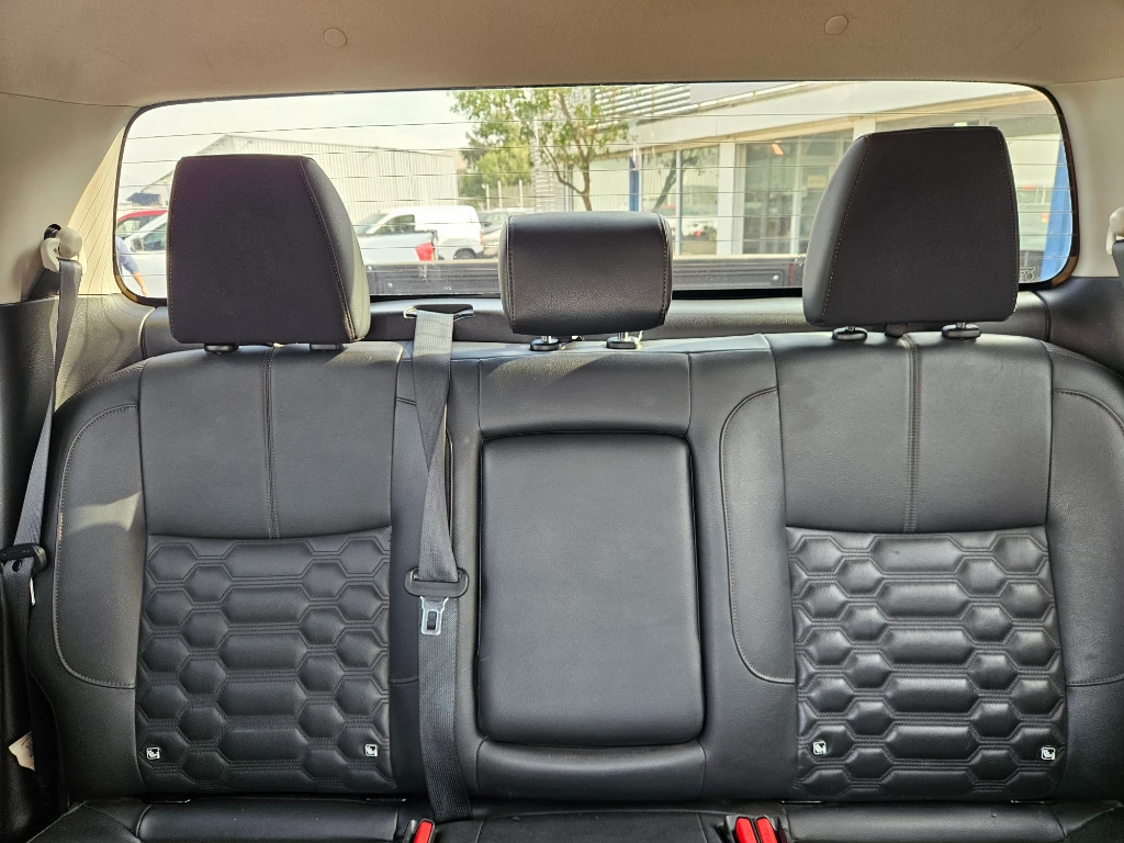 Nissan Navara Dc 4x4 2.3tdi Le Mt año 2023