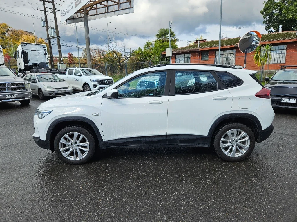 Chevrolet Tracker 1.2t Ltz R 4x2 At 5p año 2025