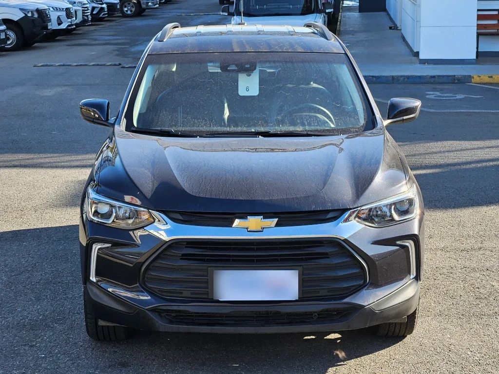 Chevrolet Tracker 1.2t Ltz R 4x2 At 5p año 2025