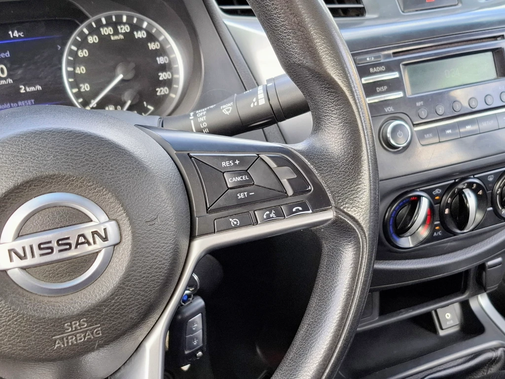 Nissan Navara Navara Dc 4x2 2.3tdi Se año 2023