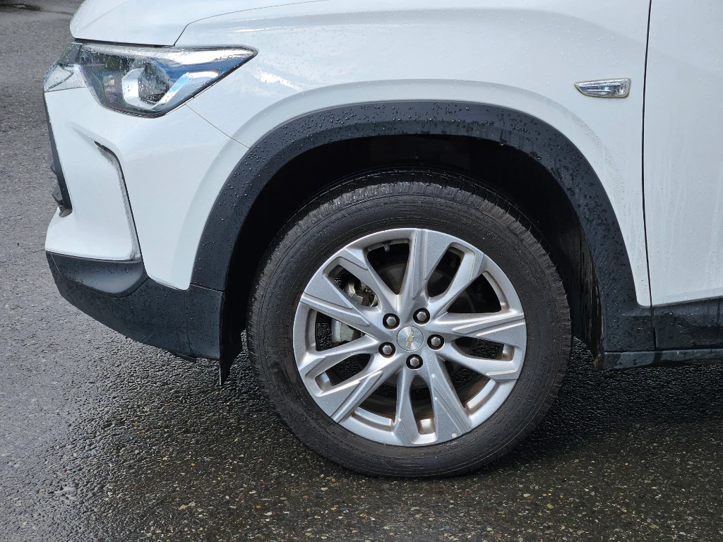 Chevrolet Tracker 1.2t Ltz R 4x2 At 5p año 2025
