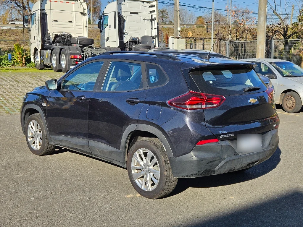 Chevrolet Tracker 1.2t Ltz R 4x2 At 5p año 2025