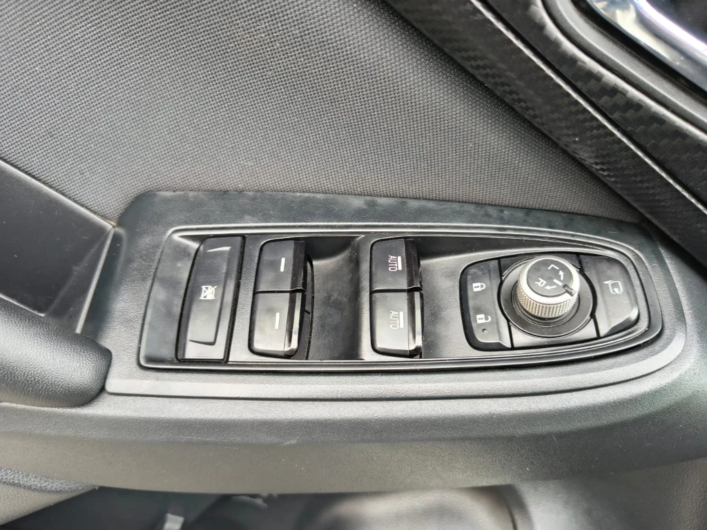 Subaru Xv 2.0i Awd Cvt At 5p año 2023
