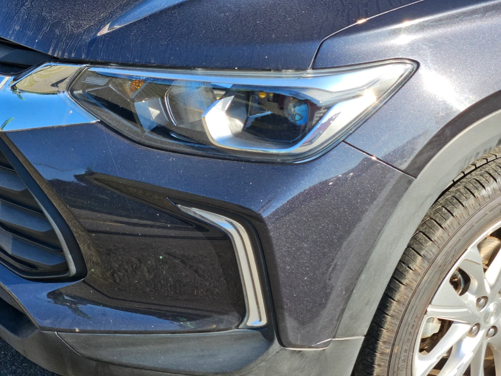 Chevrolet Tracker 1.2t Ltz R 4x2 At 5p año 2025