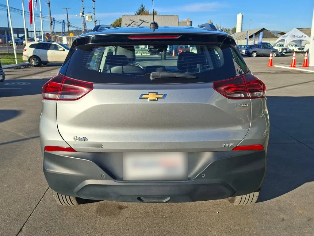 Chevrolet Tracker 1.2t Ltz R 4x2 At 5p año 2025