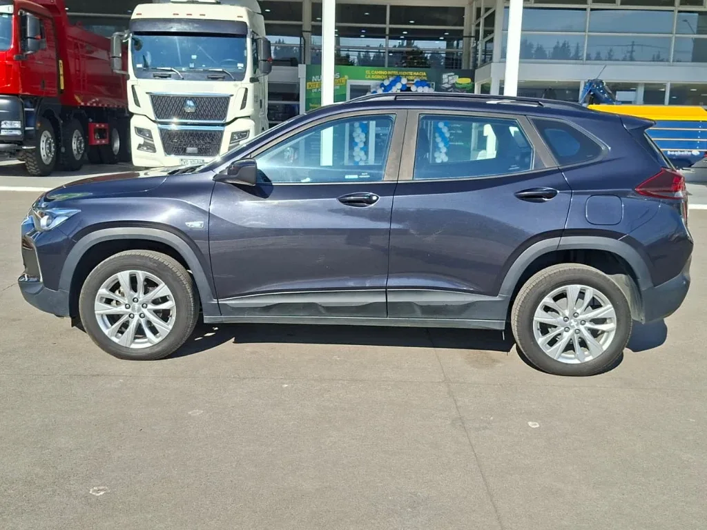 Chevrolet Tracker 1.2t Ltz R 4x2 At 5p año 2025
