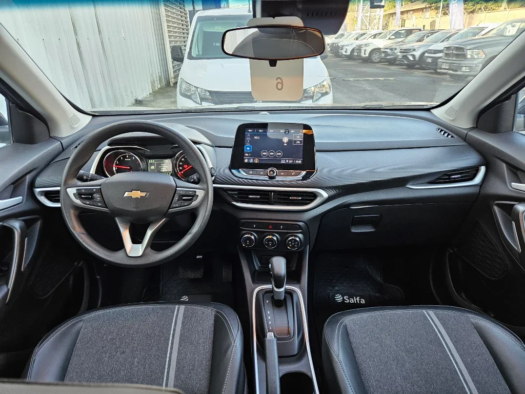 Chevrolet Tracker 1.2t Ltz R 4x2 At 5p año 2025