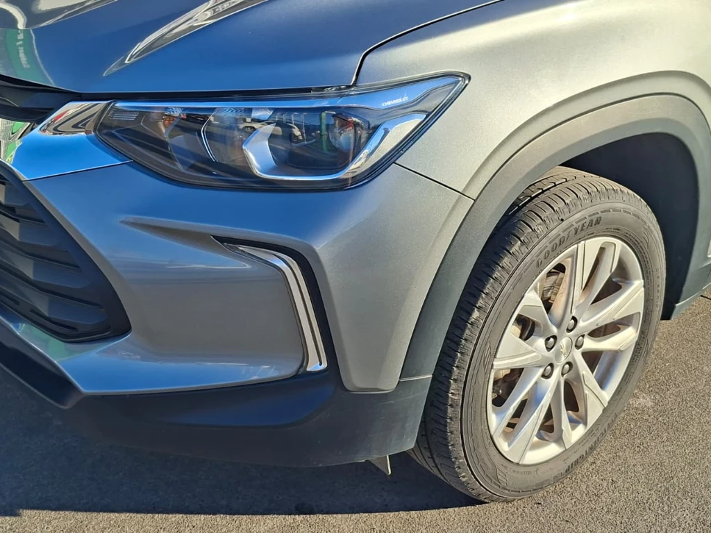 Chevrolet Tracker 1.2t Ltz R 4x2 At 5p año 2025