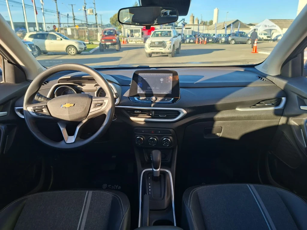 Chevrolet Tracker 1.2t Ltz R 4x2 At 5p año 2025