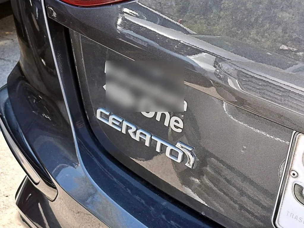 Kia Cerato 5 Gt año 2022