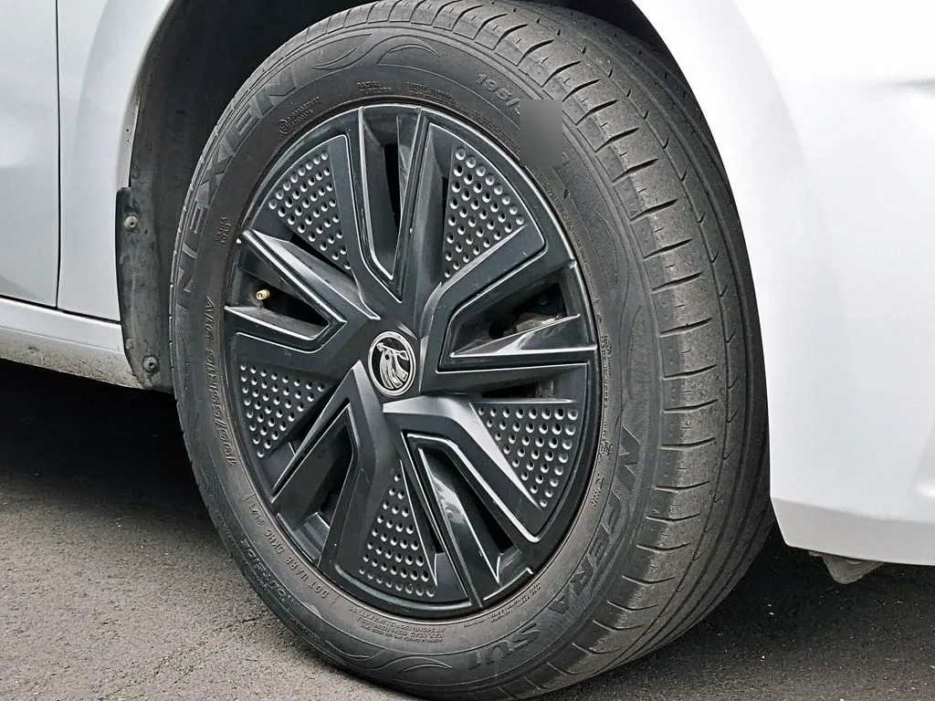 Skoda Fabia Tsi 1.0 año 2023