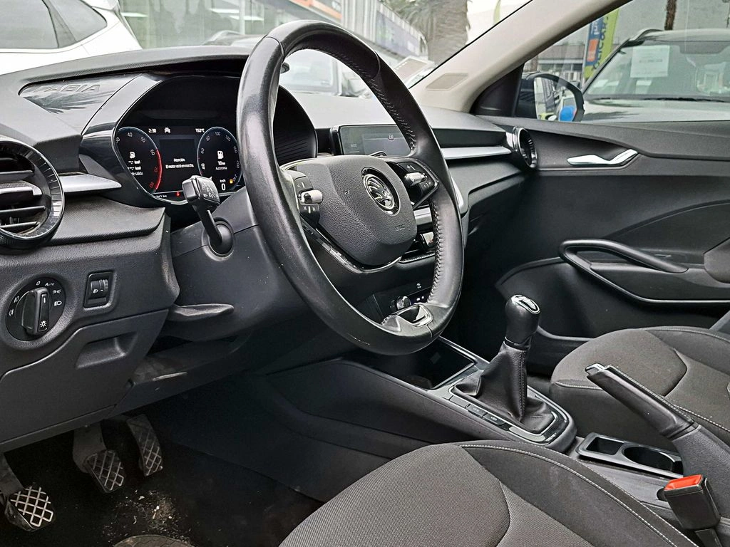 Skoda Fabia Tsi 1.0 año 2023