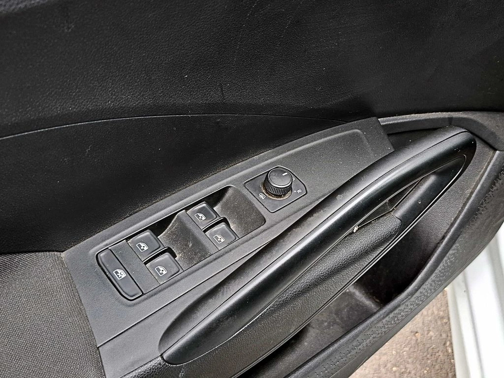 Skoda Fabia Tsi 1.0 año 2023