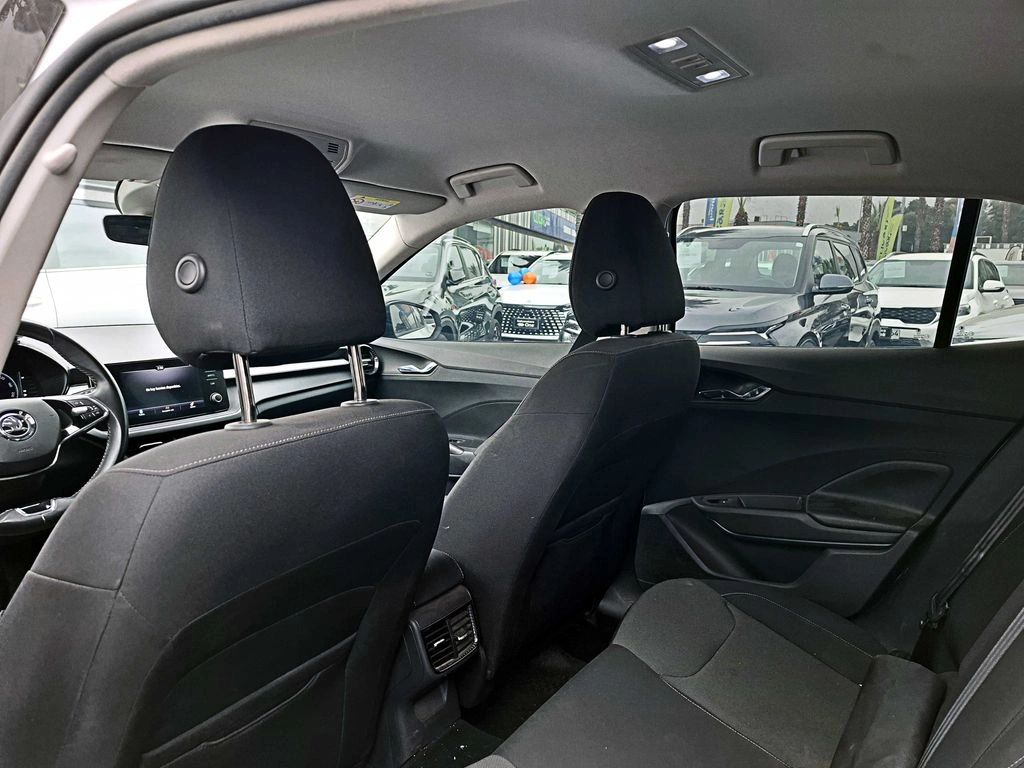 Skoda Fabia Tsi 1.0 año 2023