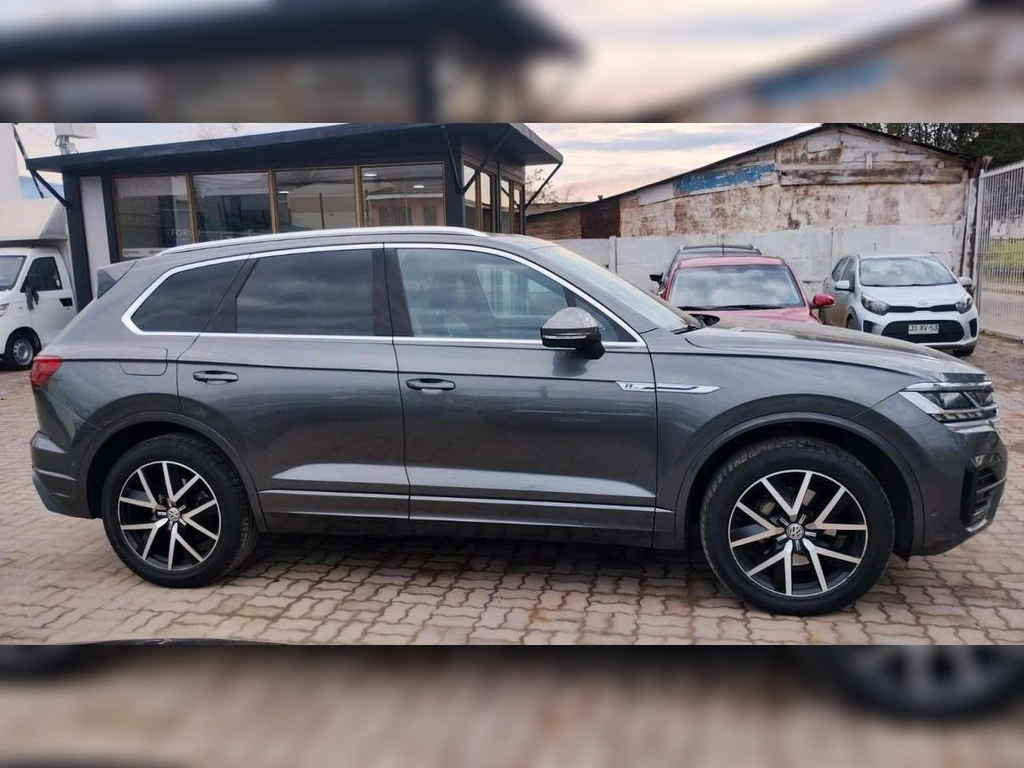 Volkswagen Touareg 3.0 V6 Tdi Diesel R-Line 4wd At 5p año 2019