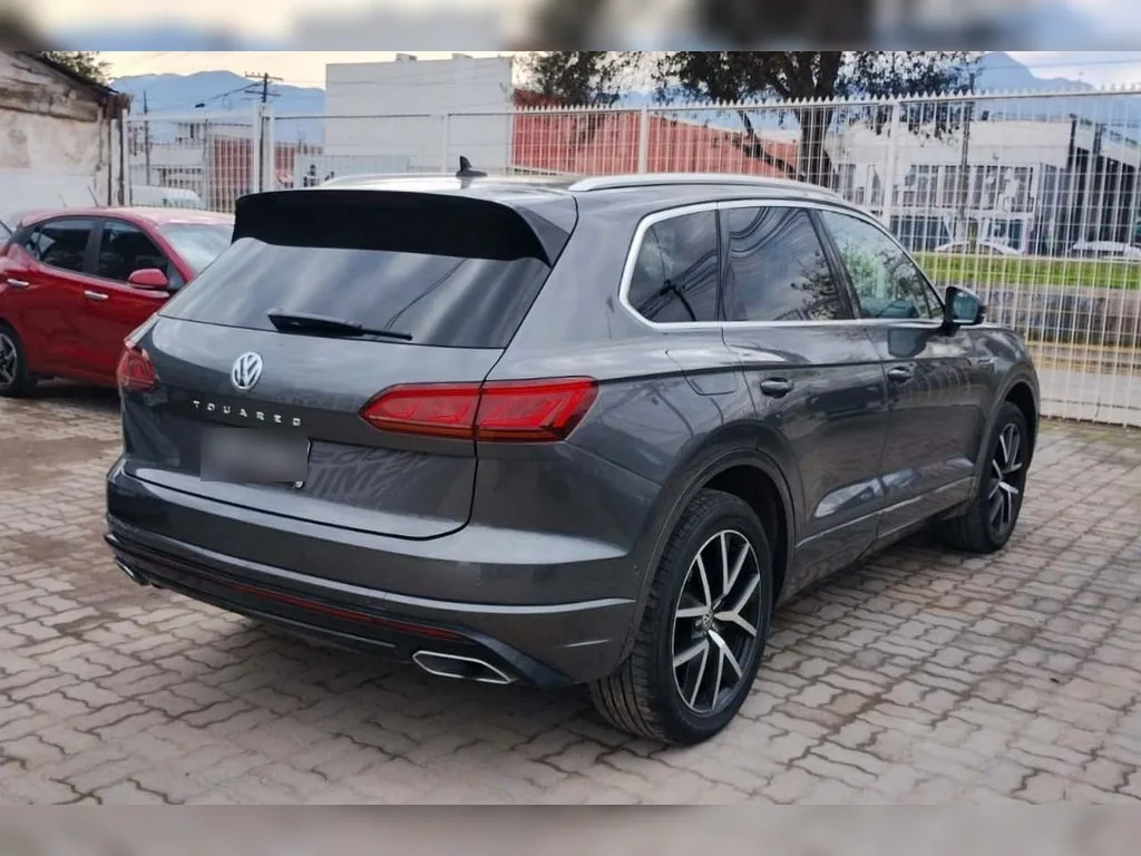 Volkswagen Touareg 3.0 V6 Tdi Diesel R-Line 4wd At 5p año 2019