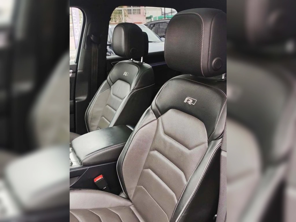 Volkswagen Touareg 3.0 V6 Tdi Diesel R-Line 4wd At 5p año 2019