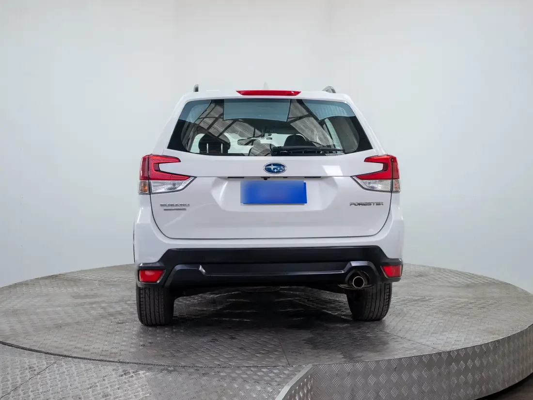 Subaru Forester 2.0 Awd X At 4x4 año 2020