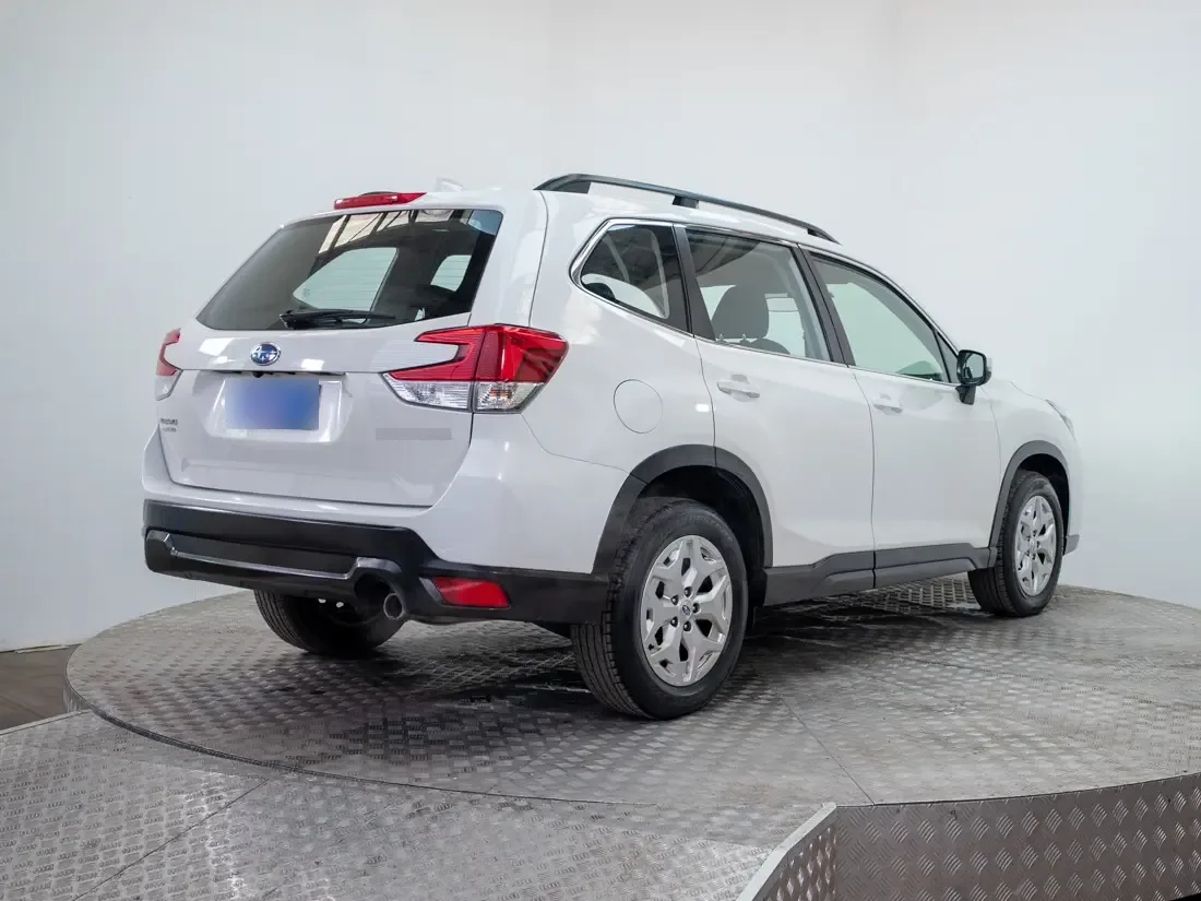 Subaru Forester 2.0 Awd X At 4x4 año 2020