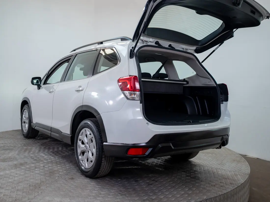 Subaru Forester 2.0 Awd X At 4x4 año 2020