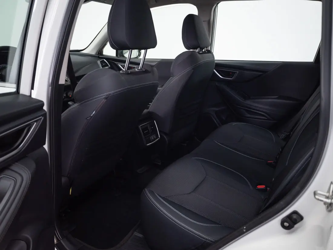 Subaru Forester 2.0 Awd X At 4x4 año 2020