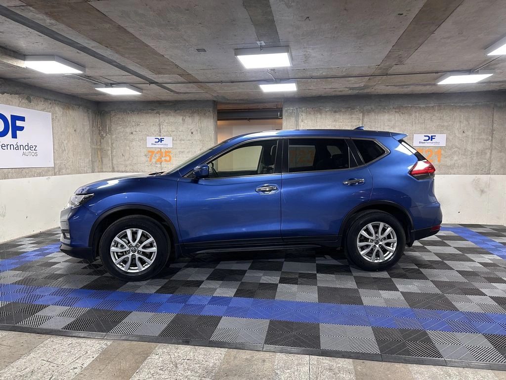 Nissan X-Trail 2.5 Drive 4x2 At 5p año 2021