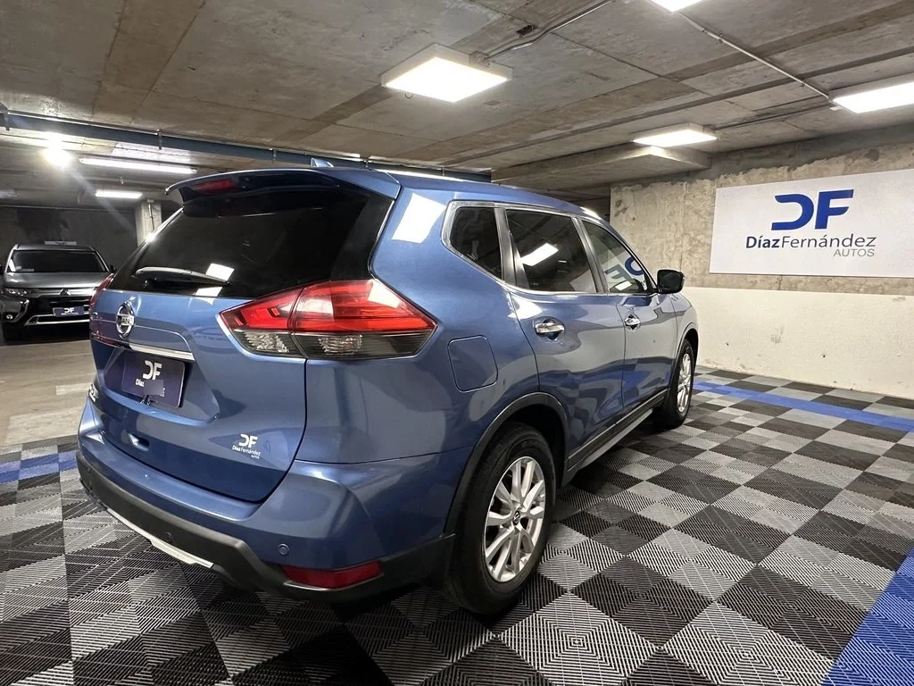 Nissan X-Trail 2.5 Drive 4x2 At 5p año 2021