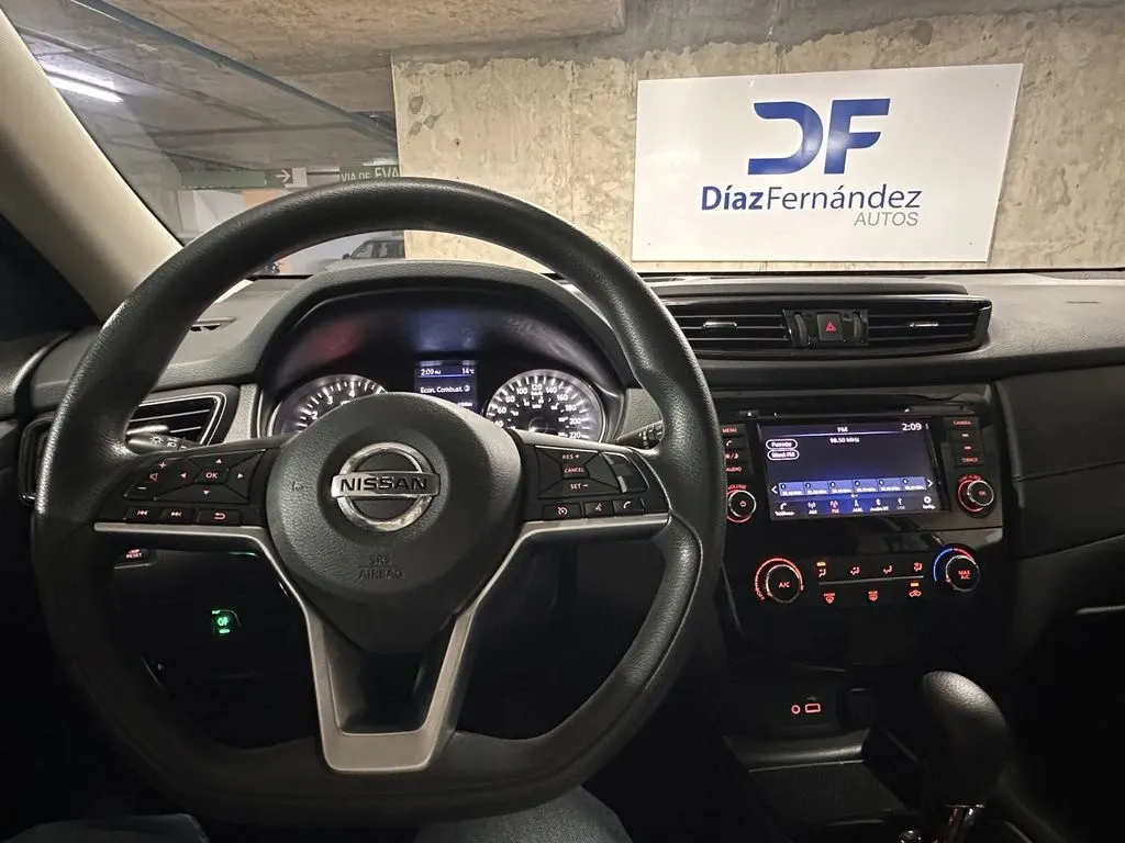 Nissan X-Trail 2.5 Drive 4x2 At 5p año 2021