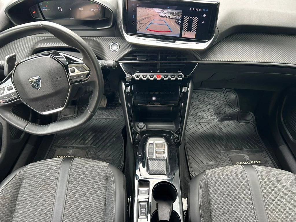 Peugeot 2008 1.2 Allure Pack Puretech 130 4x2 At 5p año 2024