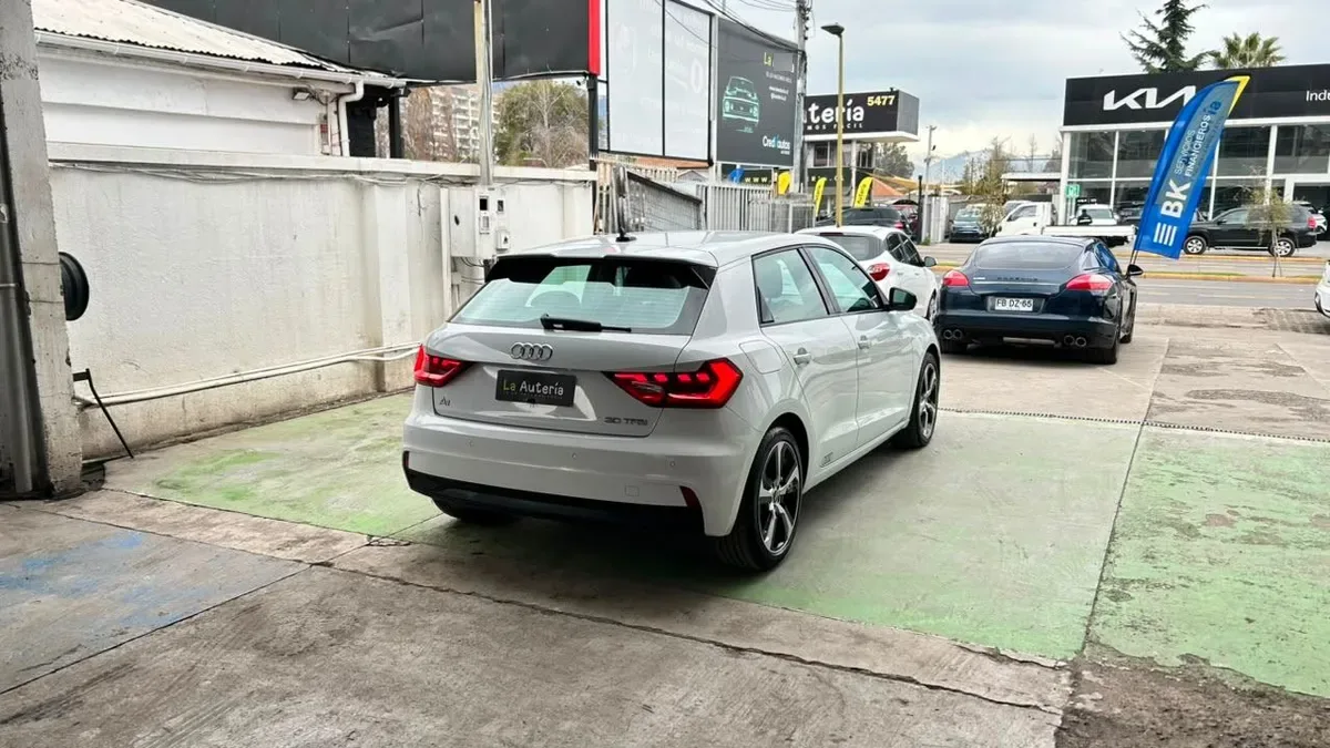 Audi A1 Sportback 30 Tfsi 1.0 Aut año 2022