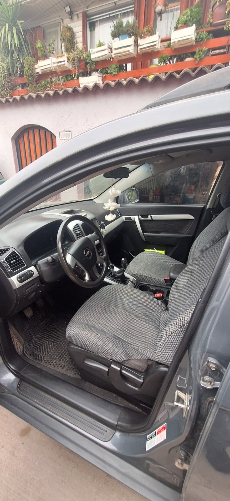 CHEVROLET CAPTIVA 2.4 Ls 6ab Mt 4x2 año 2012