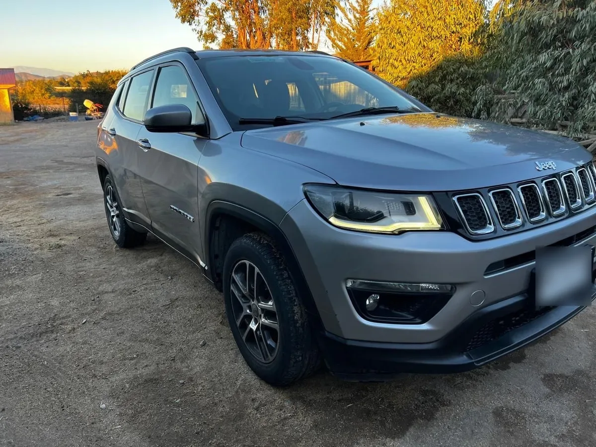 JEEP COMPASS 2.4 Sport Mt año 2021