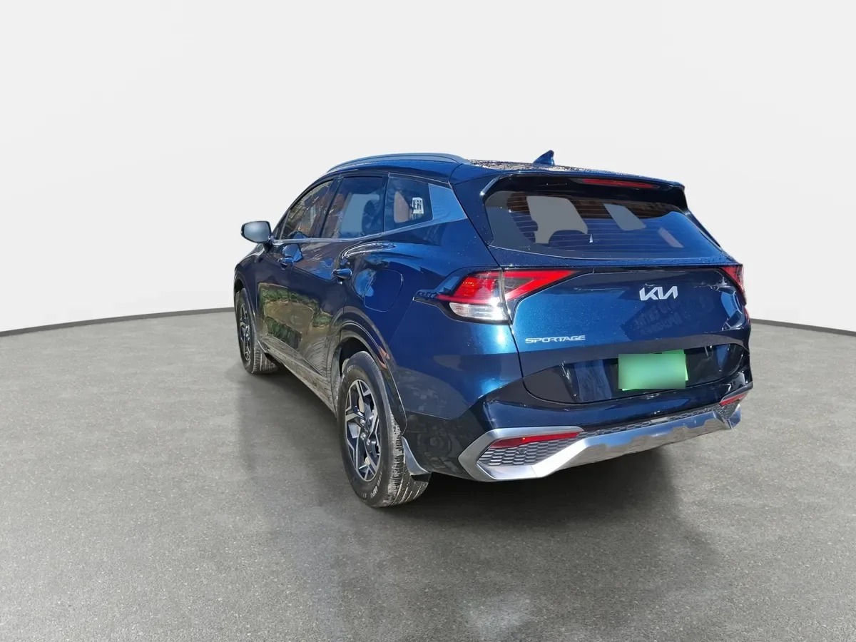 Kia Sportage 2.0 Ex Benc 2wd 6mt 5p año 2023