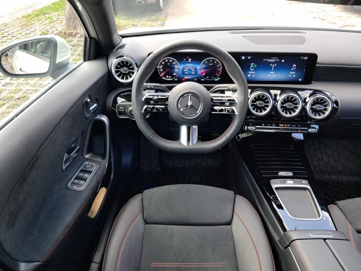 Mercedes-Benz A200 Otra año 2026