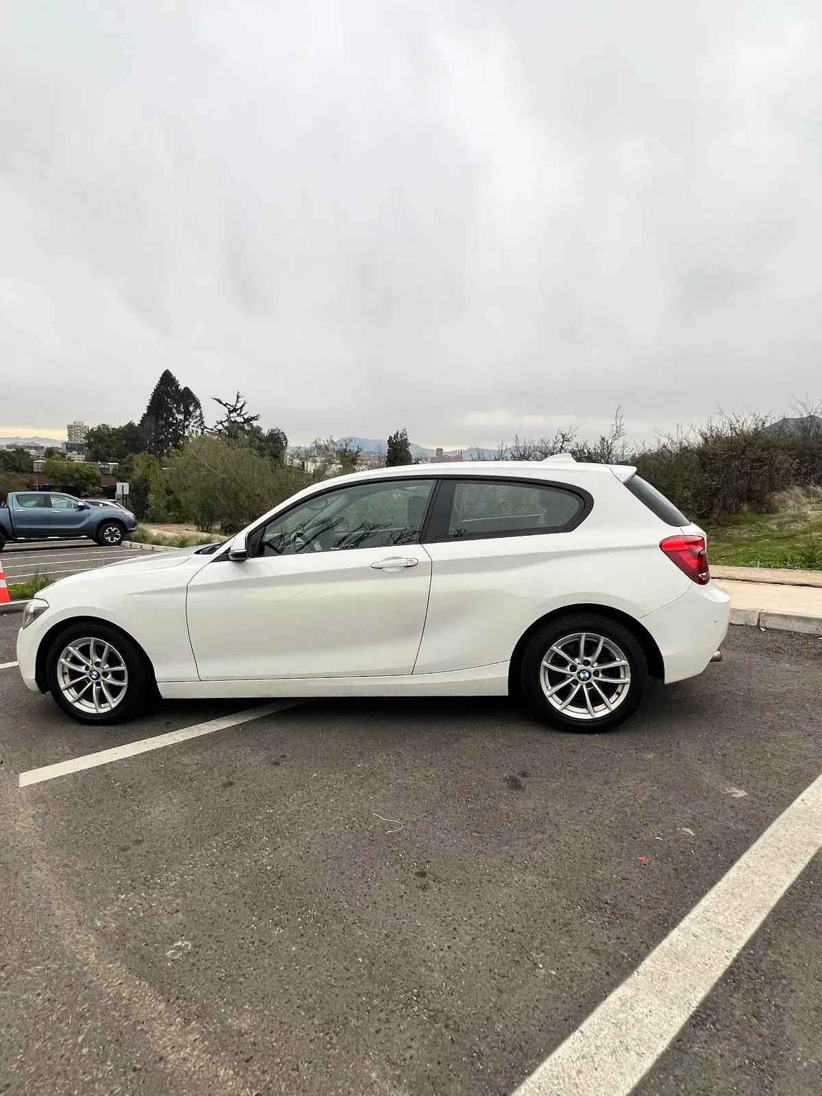 BMW 114 1.6 I Black & White Sunroof Mt año 2014