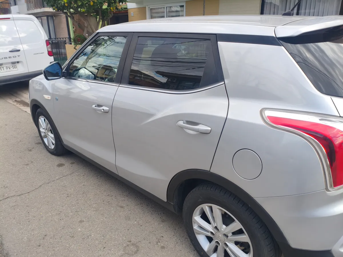 SSANGYONG TIVOLI 1.6 Tv2110 Mt Diesel año 2017