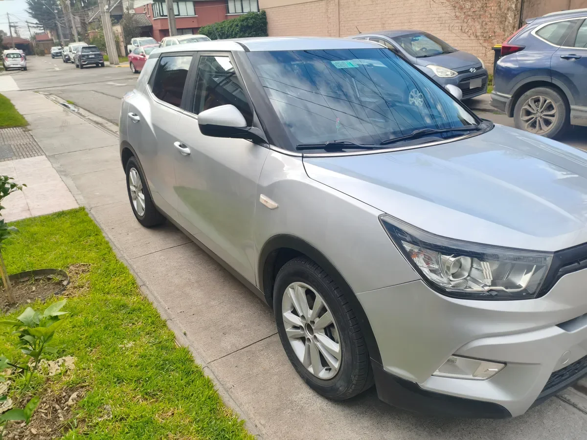 SSANGYONG TIVOLI 1.6 Tv2110 Mt Diesel año 2017