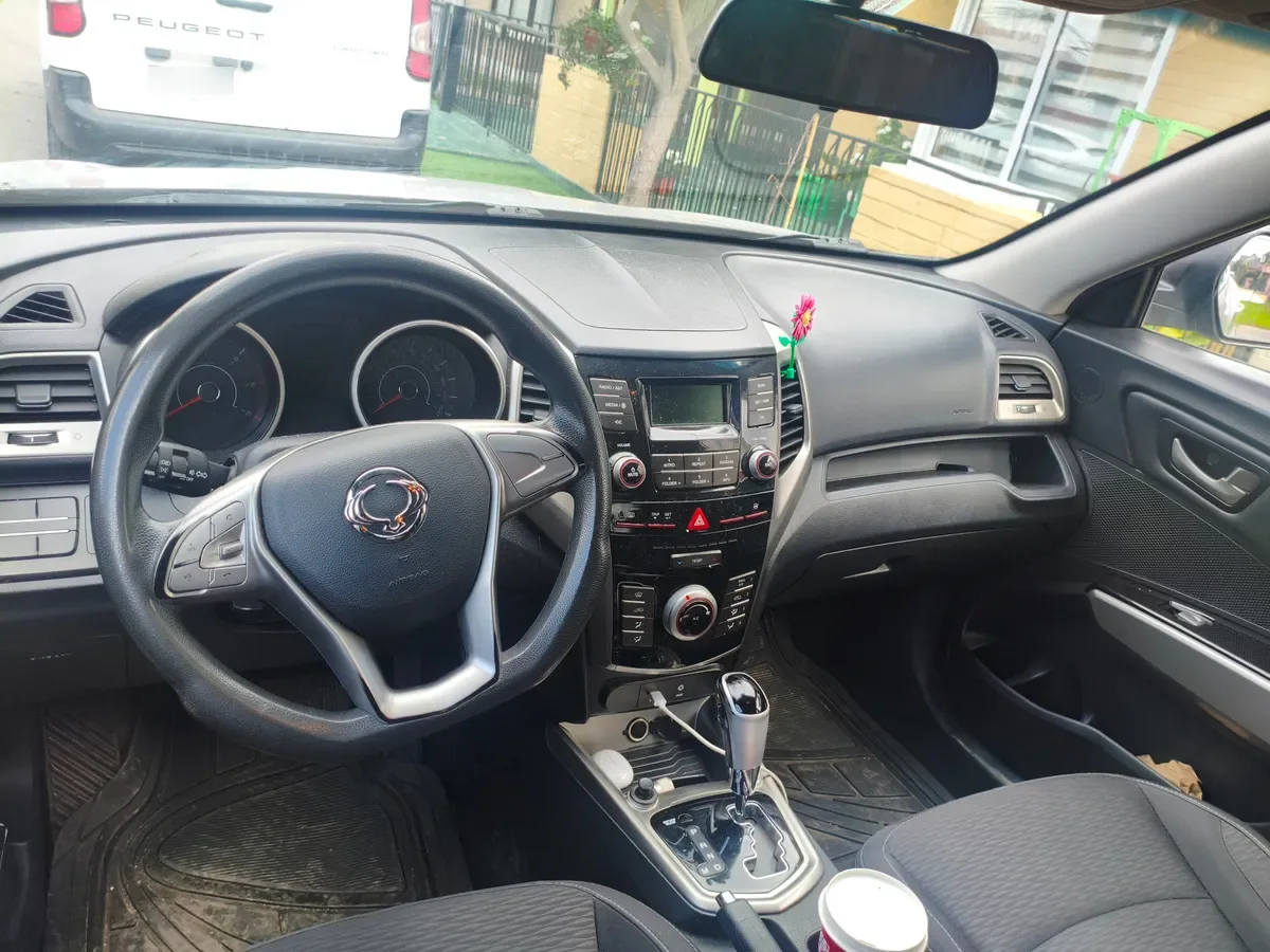 SSANGYONG TIVOLI 1.6 Tv2110 Mt Diesel año 2017