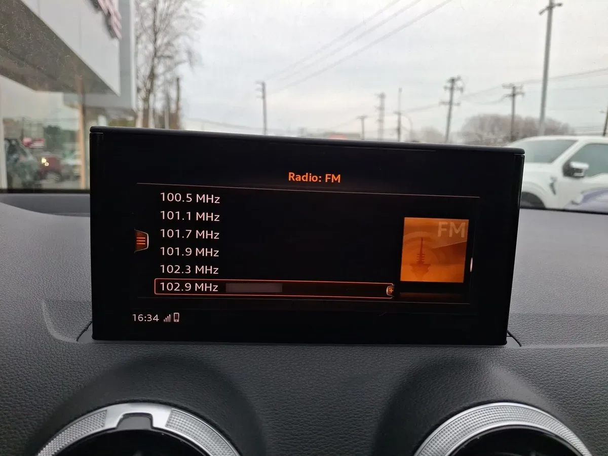 Audi Q2 1.4 35 Tfsi 4x2 At 5p año 2021
