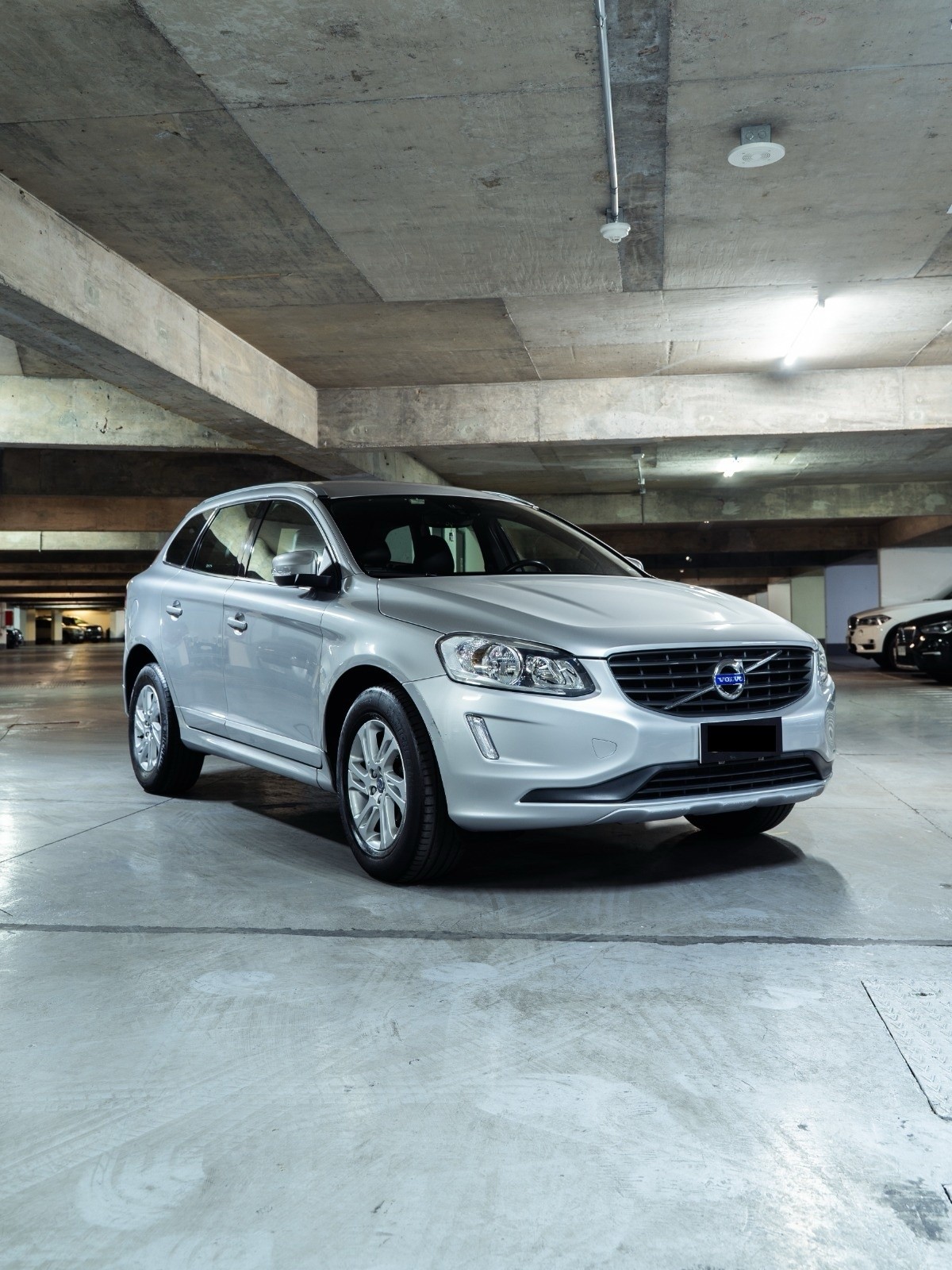 Volvo Xc60 2.0 D4 Kinetic At 4x4 Diesel año 2018