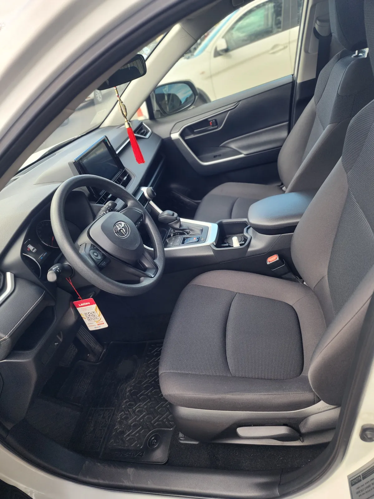 TOYOTA RAV4 2.0 Le Mt año 2023